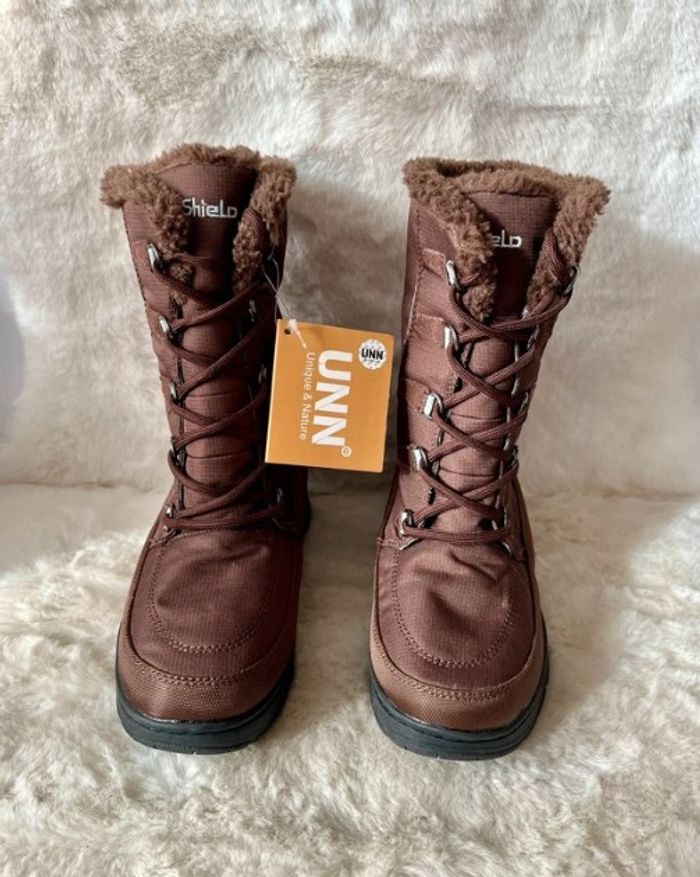 Après ski, bottes mi mollets fourrées pointure 35 - photo numéro 3