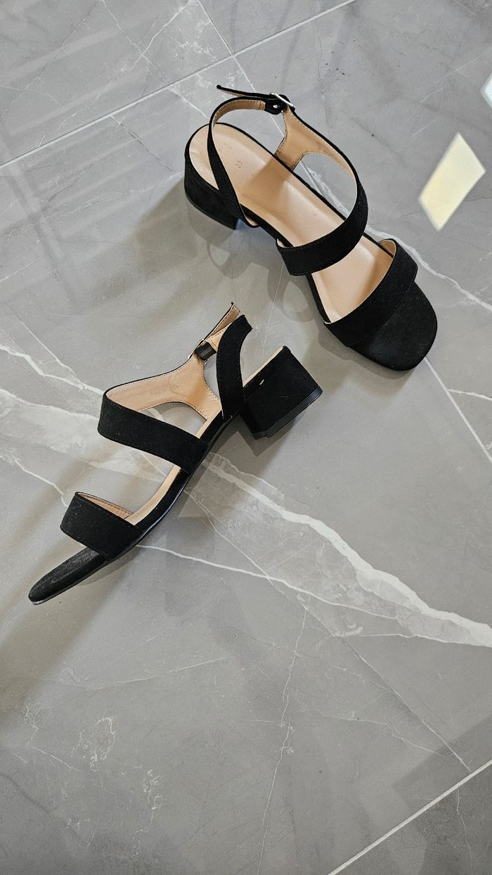 Chaussure a talon - photo numéro 2