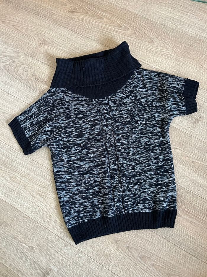 Pull noir et gris à manches courtes Esmara taille 38/40 TBE - photo numéro 7