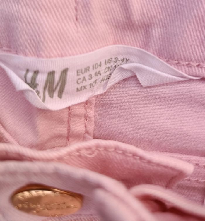 Beau petit short rose - photo numéro 2