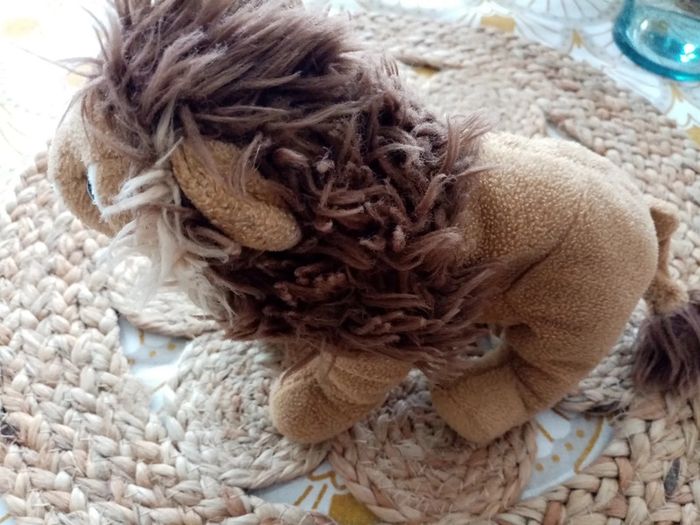 Peluche petit lion - photo numéro 2