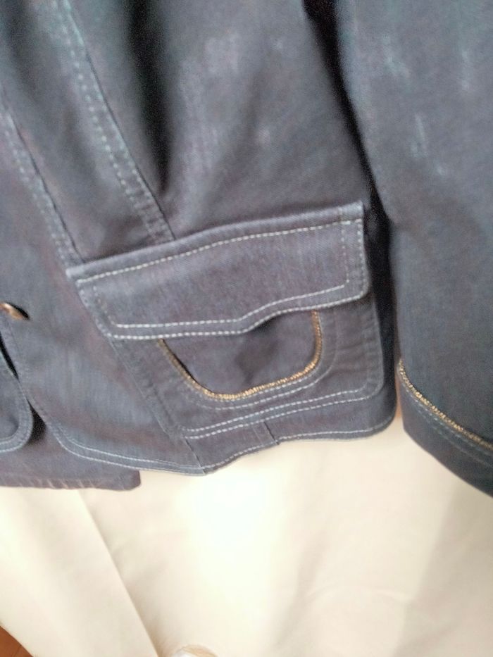 Tailleur - photo numéro 5