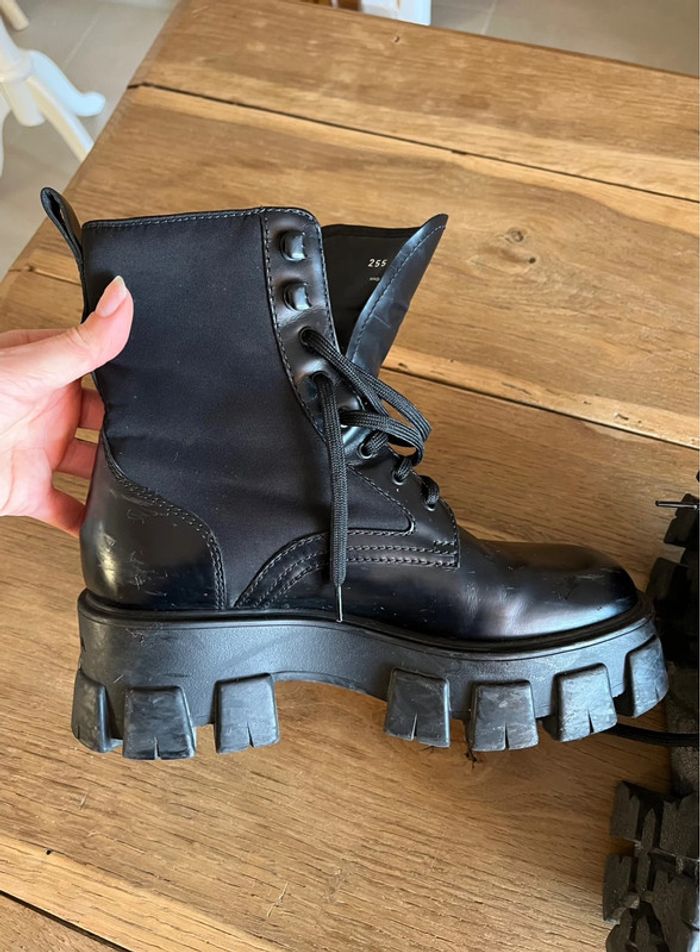 Bottes Monolith en cuir noires Prada - photo numéro 7