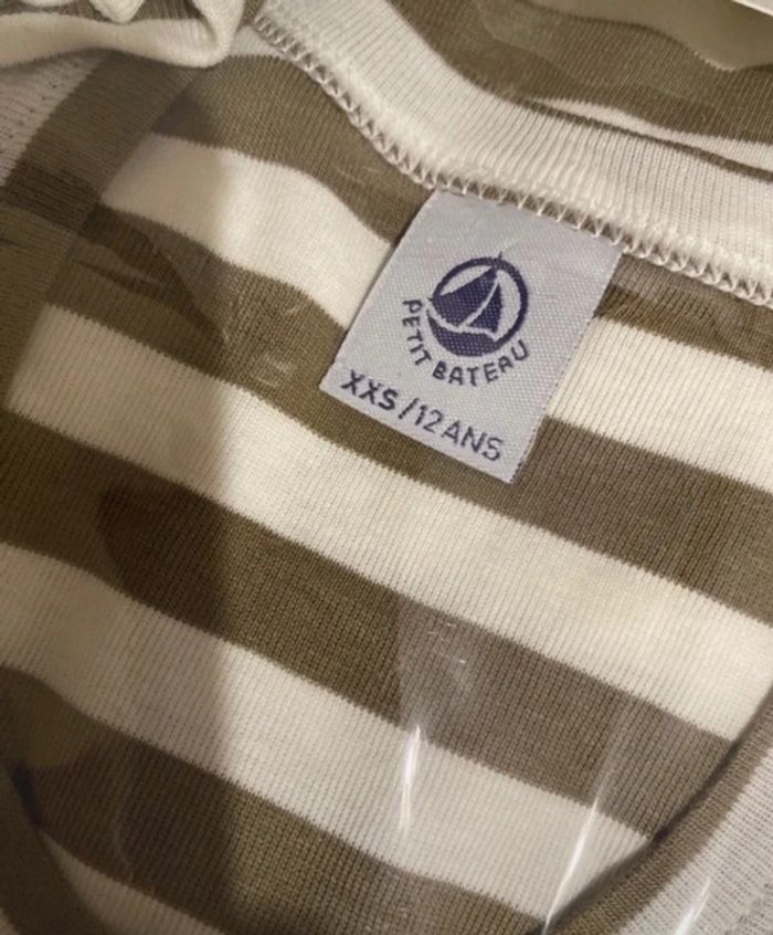 T-shirt, débardeur, côte iconique, 100 % coton. Petit bateau Neuf taille XXS 12 ans. - photo numéro 3