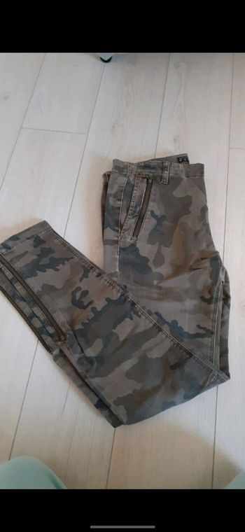 Pantalon effet militaire