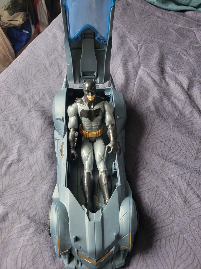 Voiture Batman+personnage - photo numéro 2