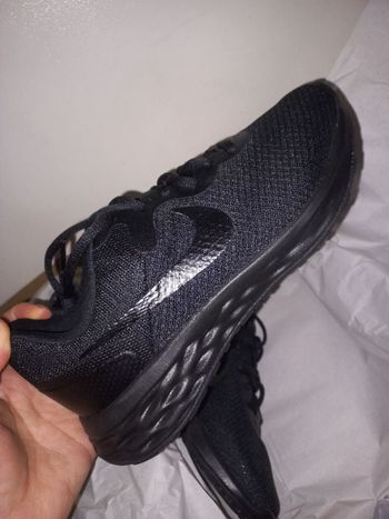 Nike révolution 6
