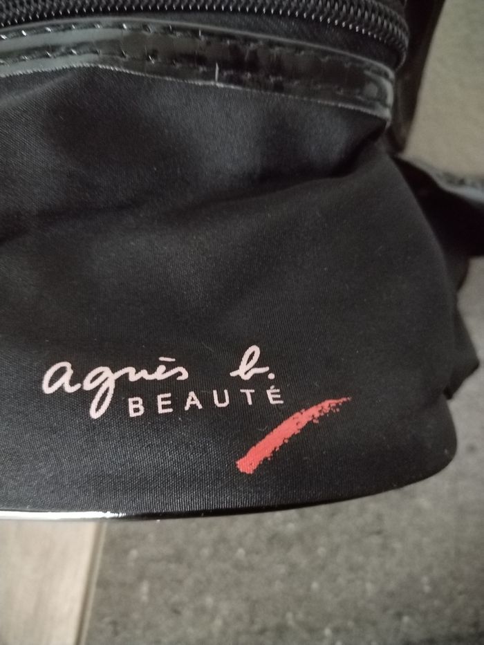 Trousse de toilette ou maquillage Agnès b. Beauté - photo numéro 2
