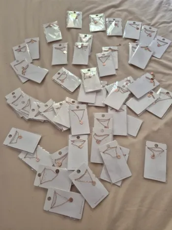 Lot de 45 collier lettre unisexe ikita