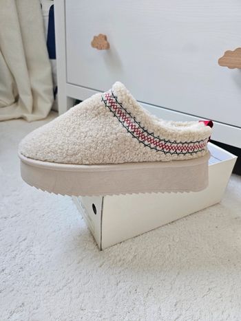 Chaussons beige