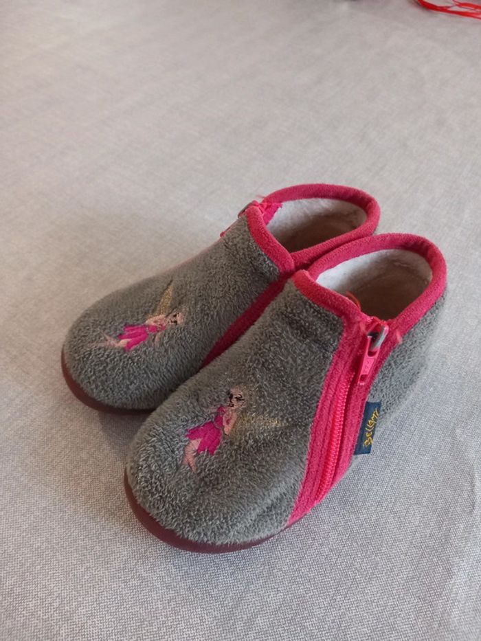 Paire de chaussons Bellamy T23 TBE