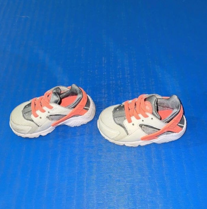 Nike huarache taille 21 - photo numéro 2