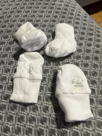 Moufles et chaussons