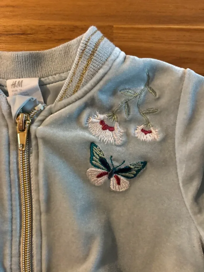 Veste velours avec fermeture éclair et fleurs brodées - photo numéro 2