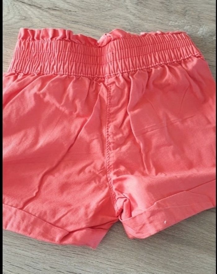 2 shorts - photo numéro 2