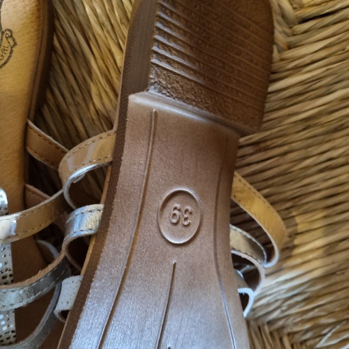 sandales / tongs t 39 - Neuf - photo numéro 5