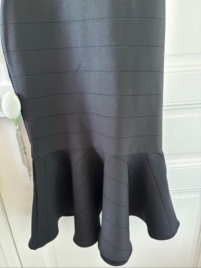 Robe bandage noire neuve - photo numéro 4