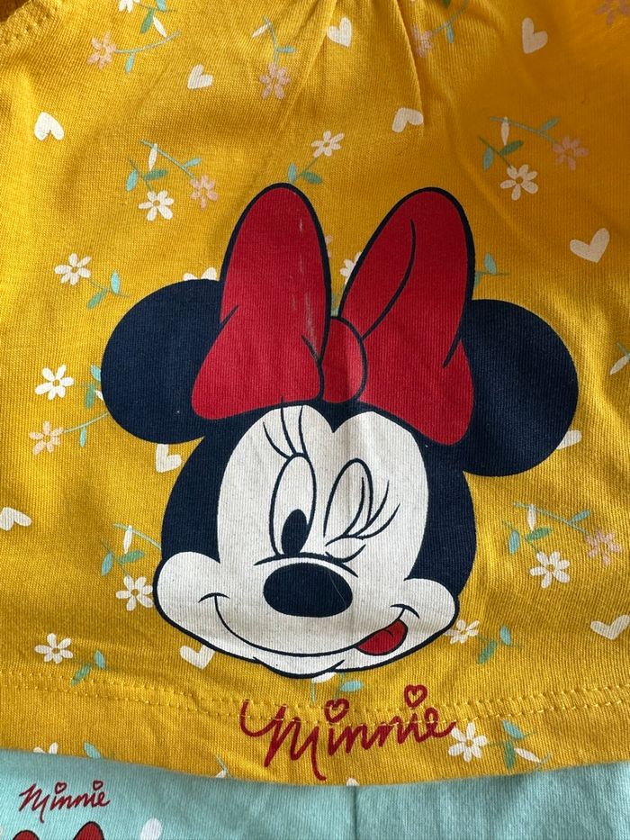 - Ensemble Disney  - 3 mois - Neuf avec étiquette, petit défaut sur le dessin - photo numéro 2