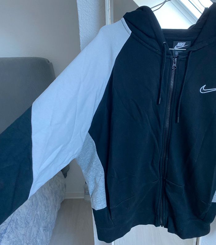 Superbe Gilet Nike femme Oversize - photo numéro 4