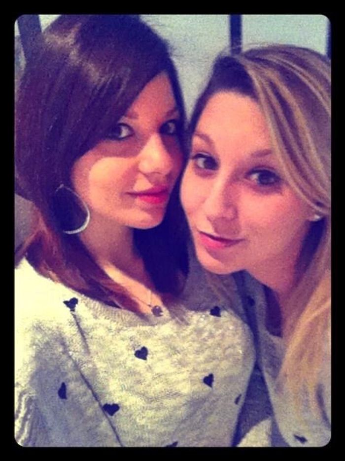 Pull argenté avec cœurs noirs - photo numéro 2