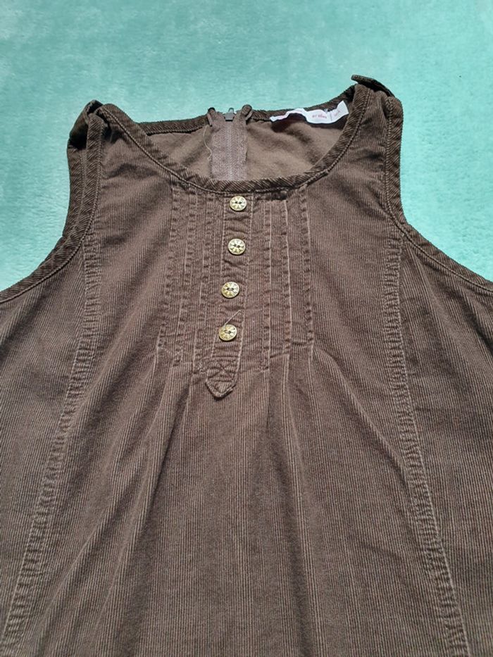 Tres jolie robe marron foncé - photo numéro 2