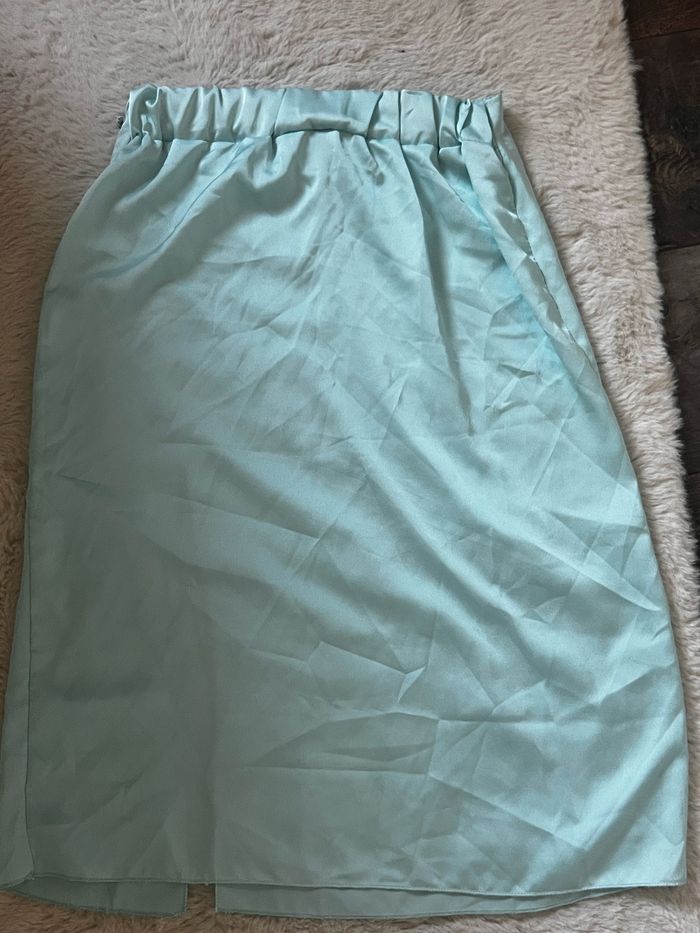 Jupe satin turquoise - photo numéro 5