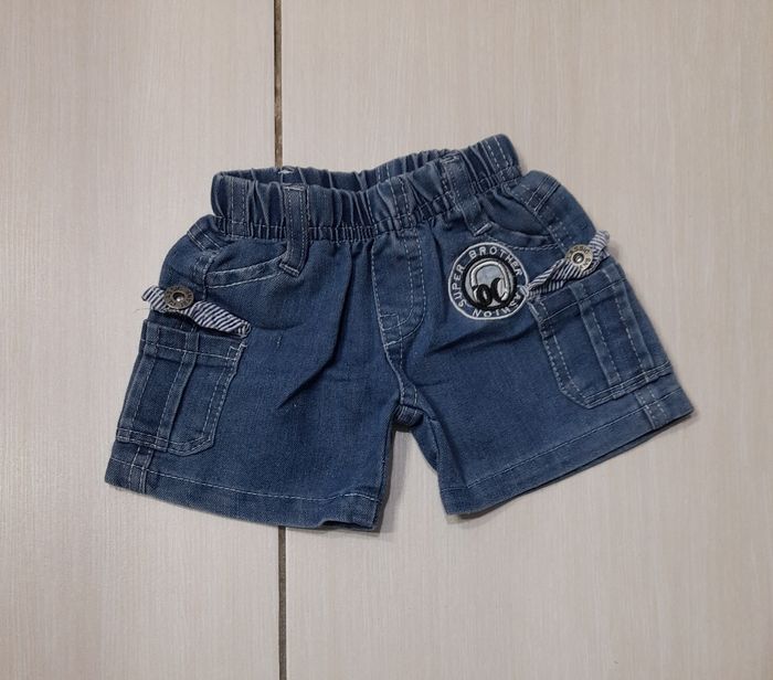 Short 6-12 mois
Très bon état