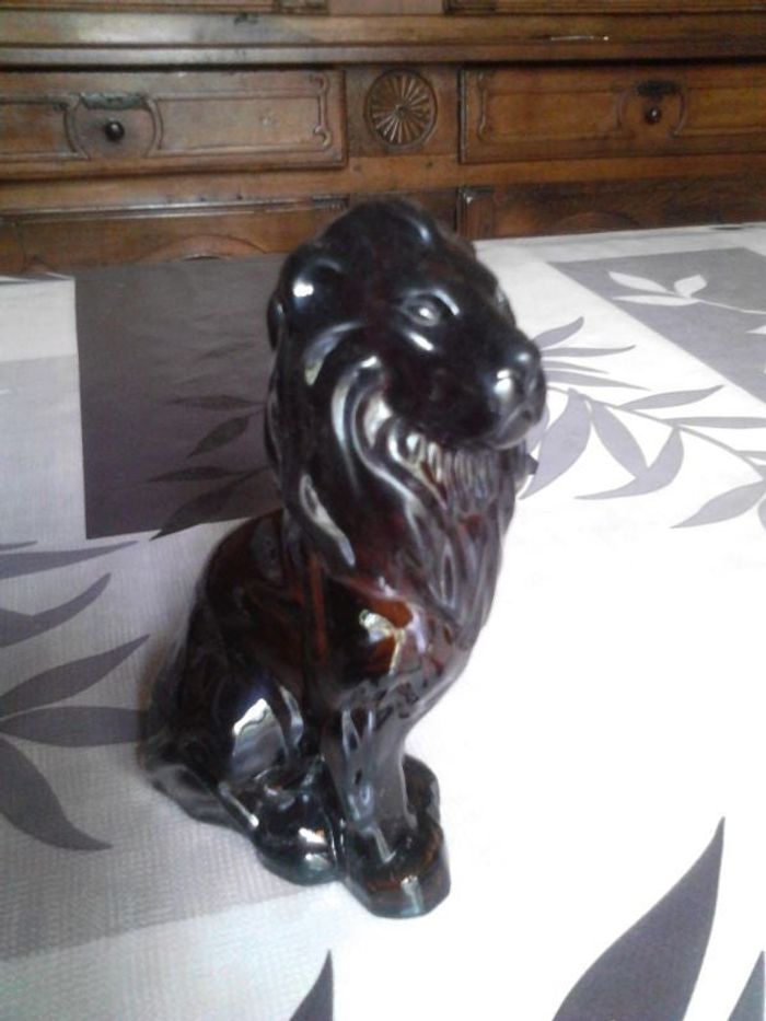 Ancienne bouteille de collection avon en forme de lion