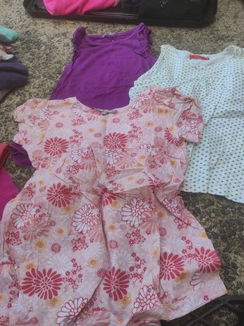 Lot 3 tee shirt 8 ans