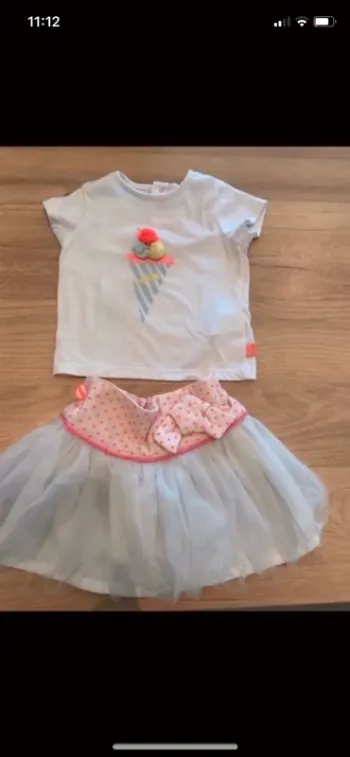Ensemble Billieblush taille 12 mois