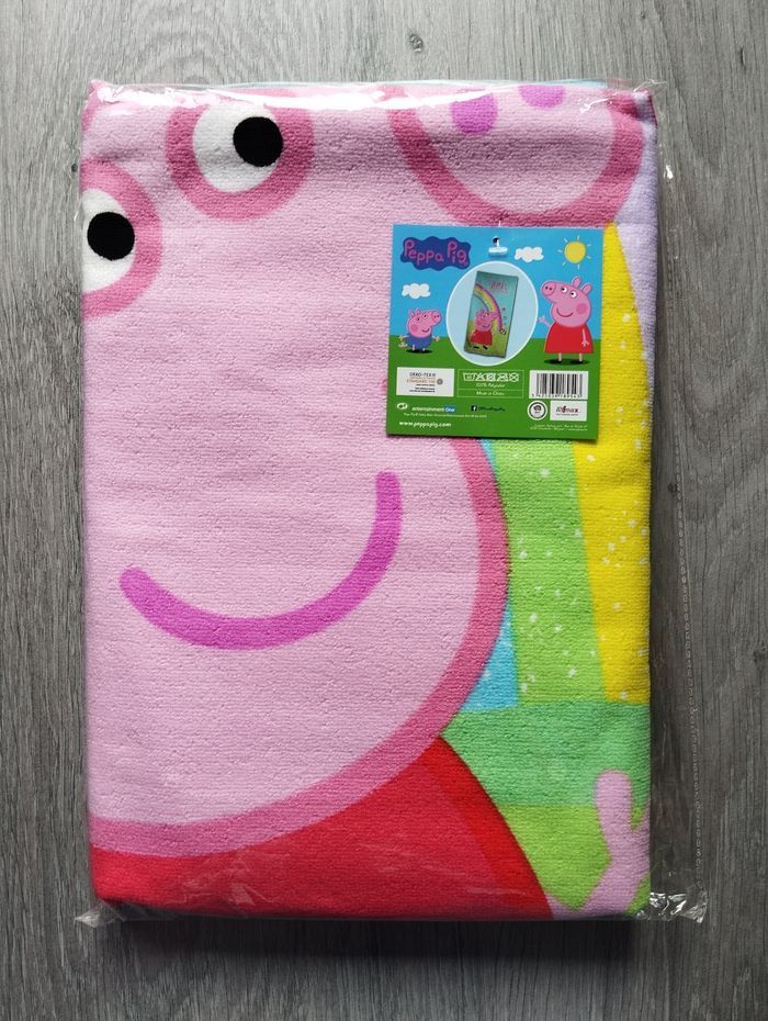 Peppa Pig : Serviette de bain Polyester 70x140cm - photo numéro 2