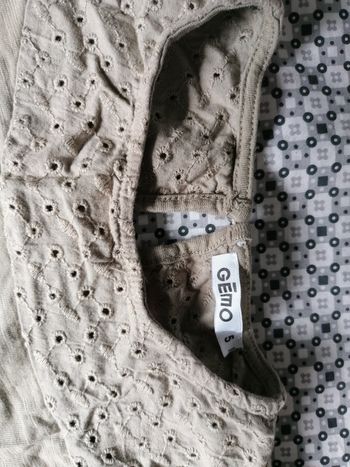 Lot de 2 tee shirt 5 ans