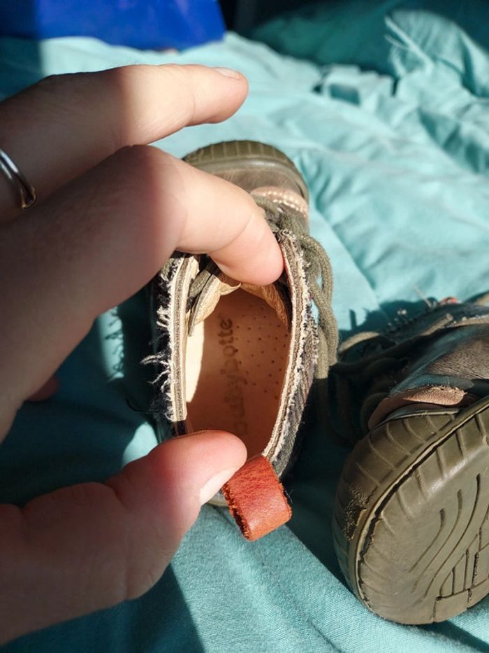 Paire chaussures - photo numéro 7