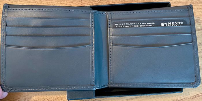 Portefeuille en cuir gris - photo numéro 2