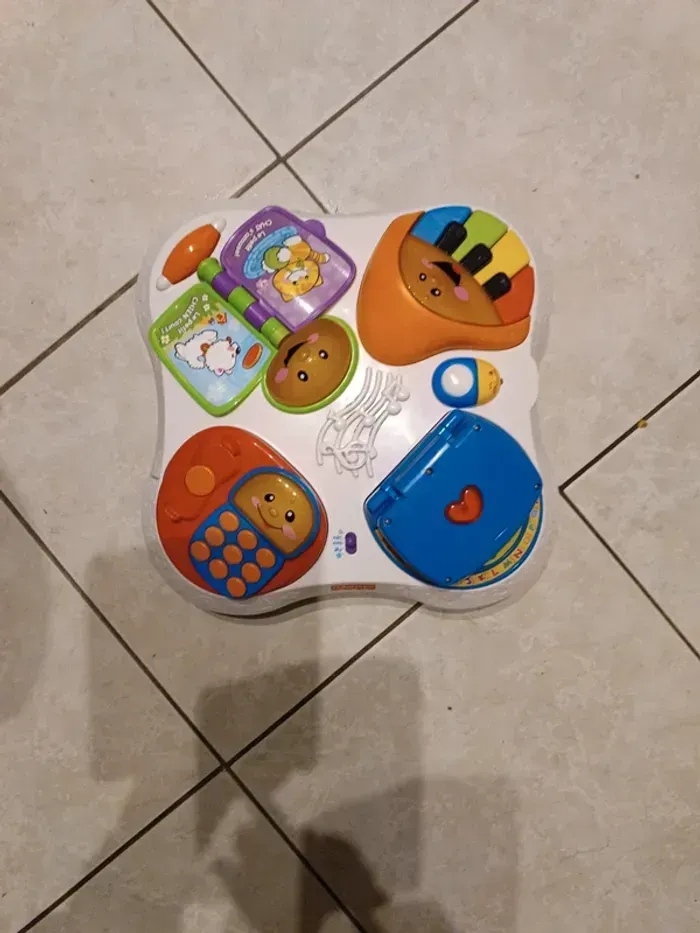 Table d'activités Fisher price - photo numéro 1
