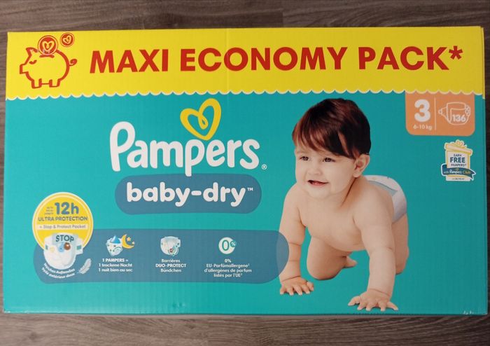 Un carton Pampers taille 3