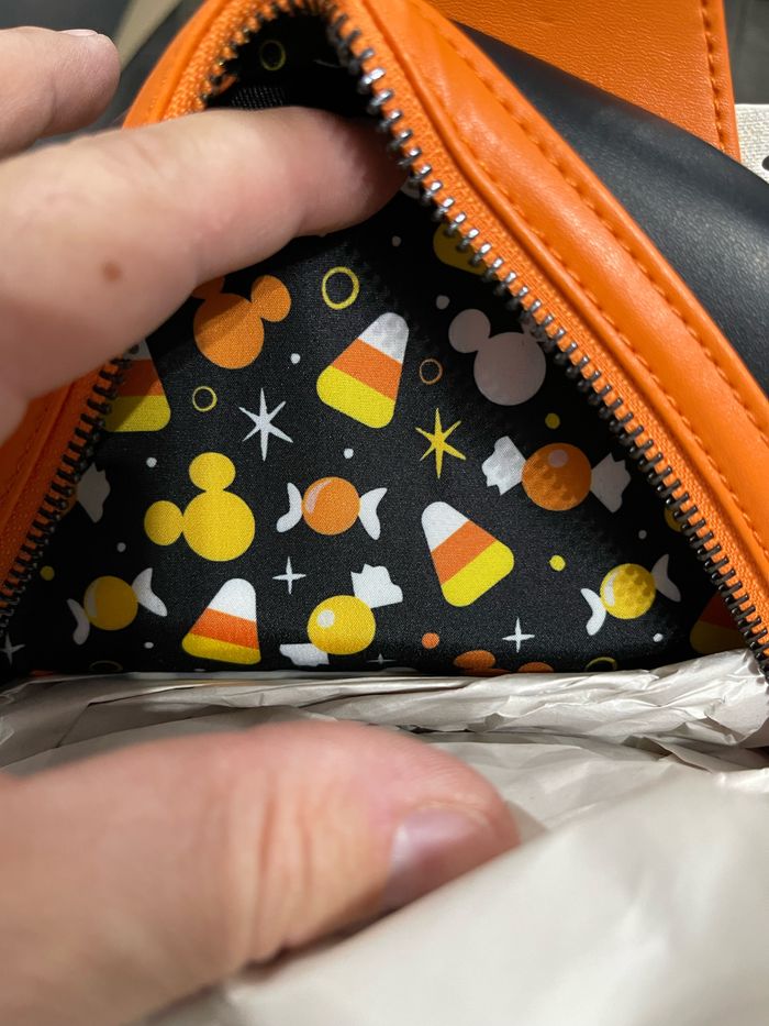 Loungefly Mini Sac A Dos Candy Corn Minnie Cosplay - photo numéro 6