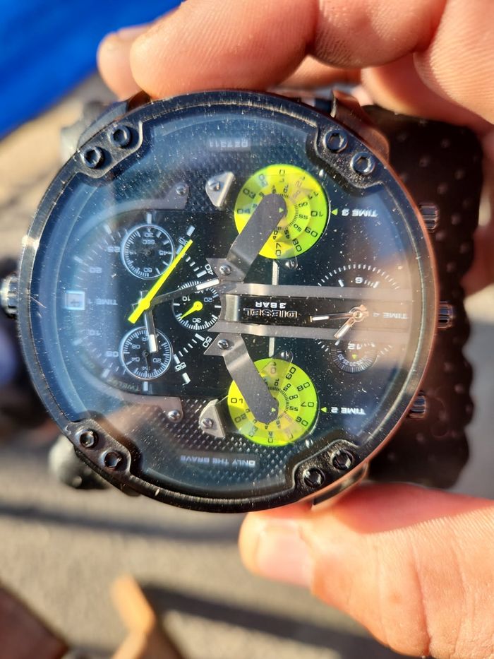 Montre diesel - photo numéro 2