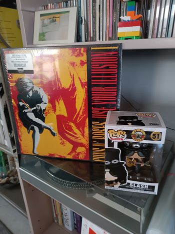 Vinyle Use Your Illusion I by Guns N' Roses + Figurine Pop Slash 🌹