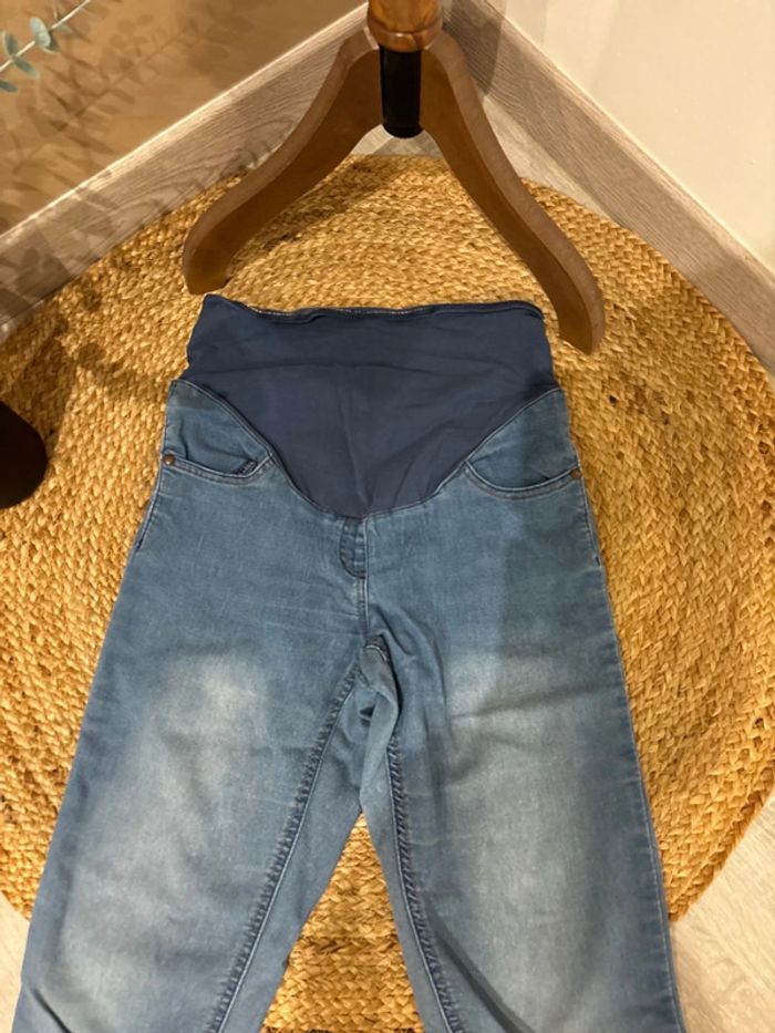 Jeans maternité Kiabi taille 36 - photo numéro 3