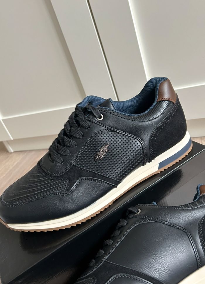 Basket taille 43