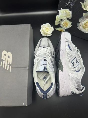 Baskets New Balance 530 -- pointure 42