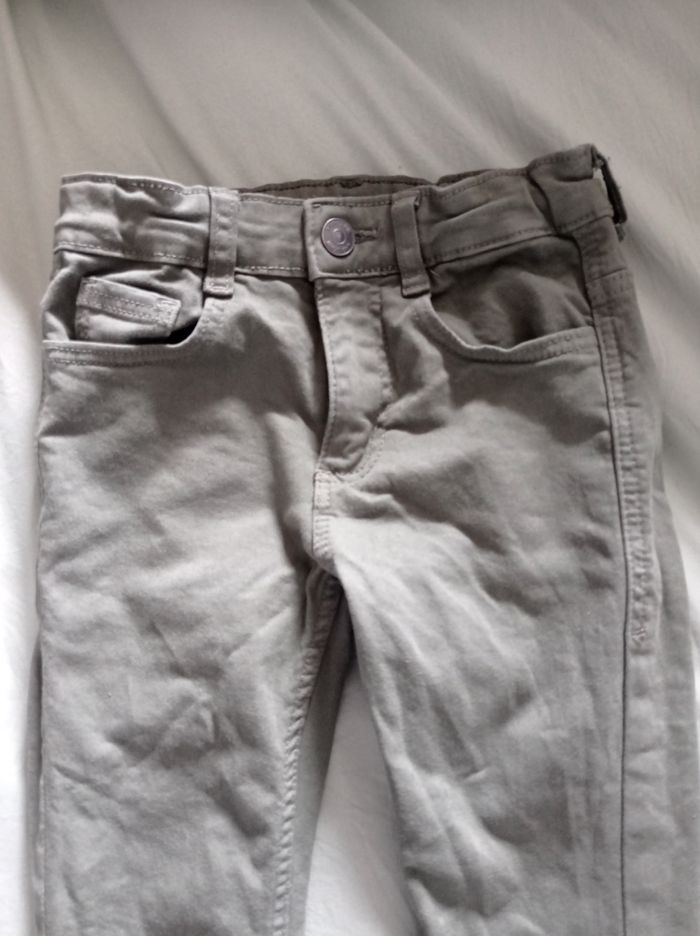Pantalon kaki Kiabi 6 ans - photo numéro 2