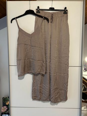 Ensemble pantalon & top beige effet soie – Taille unique (convient S/M)