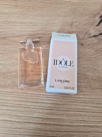 Miniature de parfum Idole Lancôme