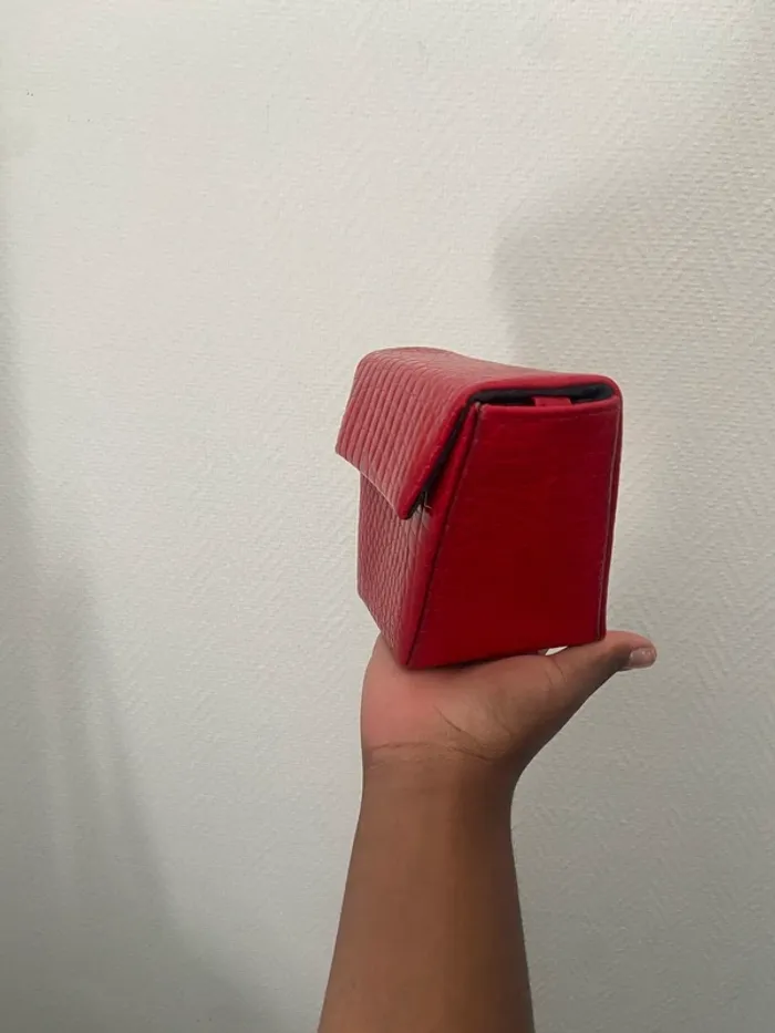 Sac rouge - photo numéro 6