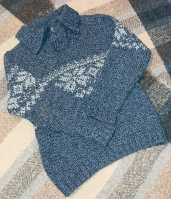 Pull en laine col montant 8 ans