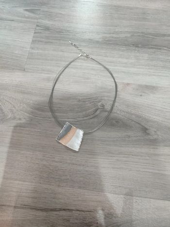 Collier fantaisie