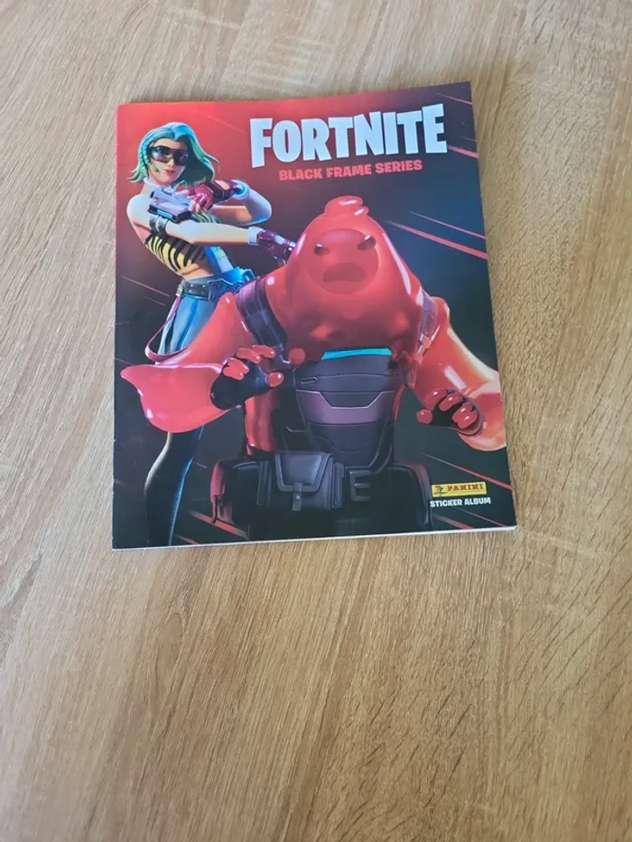 Album Panini Fortnite