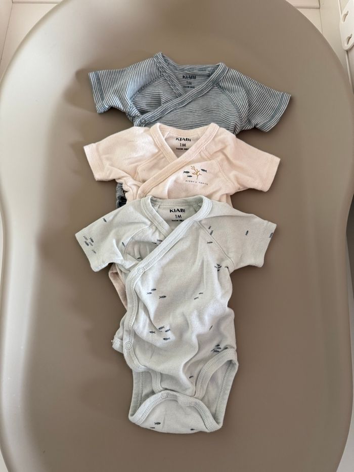 Lot 10 bodys courtes manches - photo numéro 2